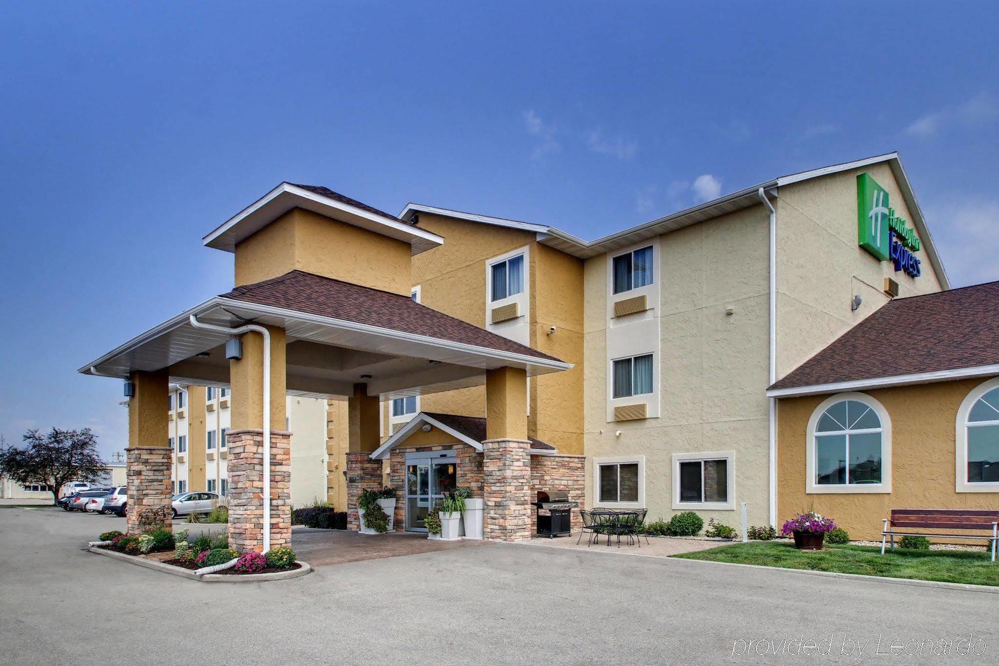Comfort Inn Ottawa Starved Rock Area Exterior photo