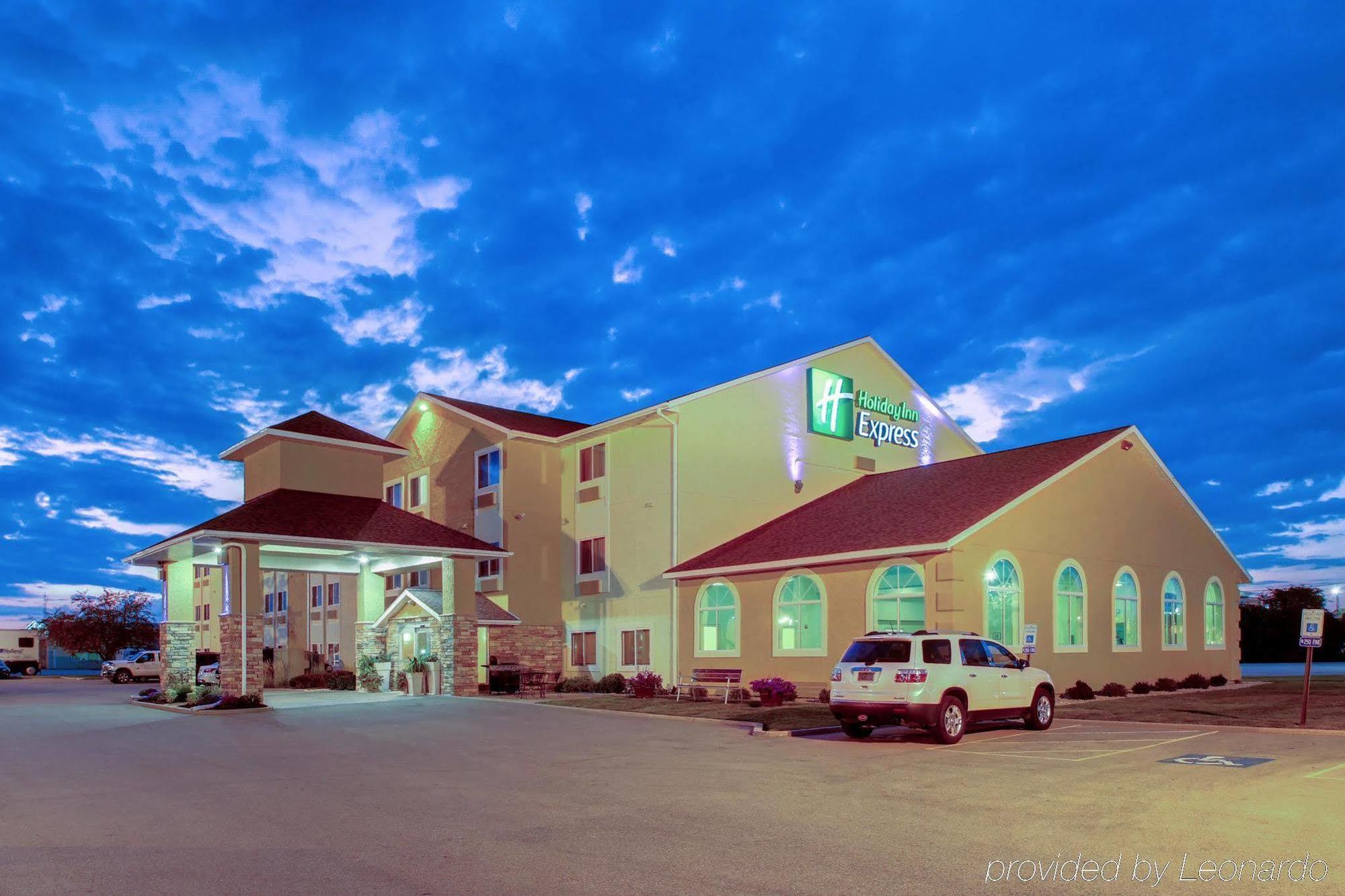 Comfort Inn Ottawa Starved Rock Area Exterior photo