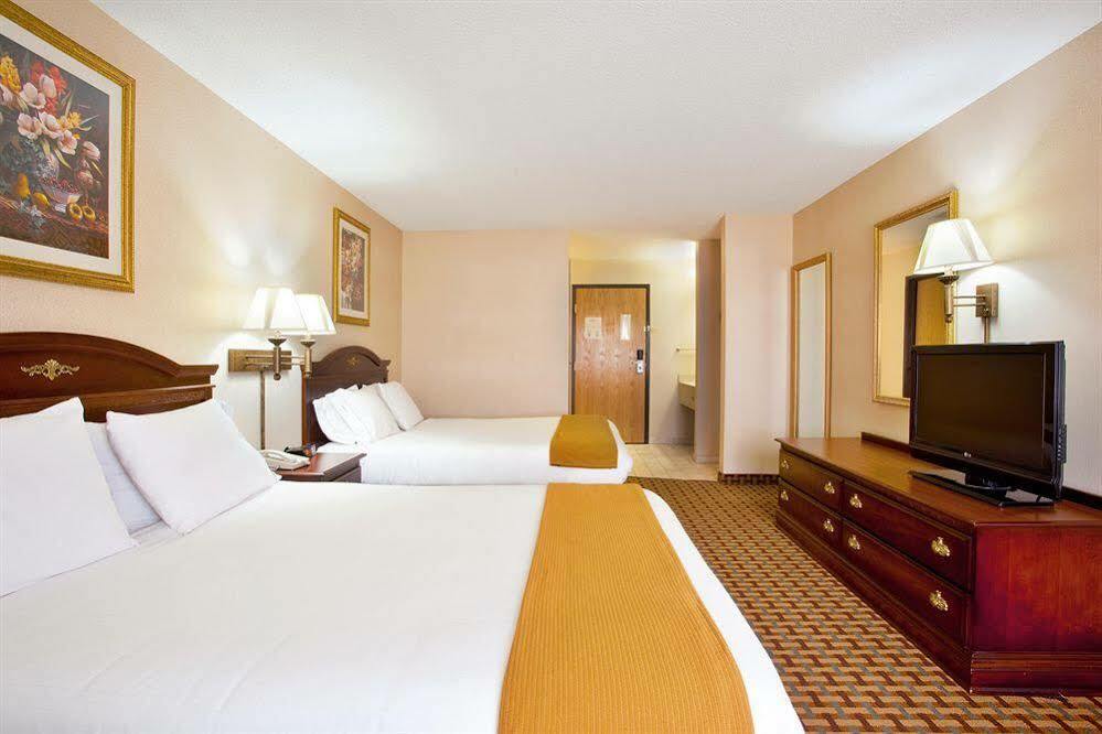 Comfort Inn Ottawa Starved Rock Area Exterior photo