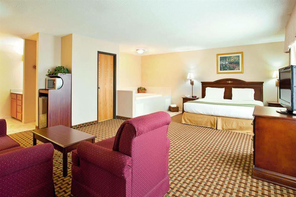 Comfort Inn Ottawa Starved Rock Area Exterior photo